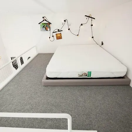 Get Lights And Books In A Flat