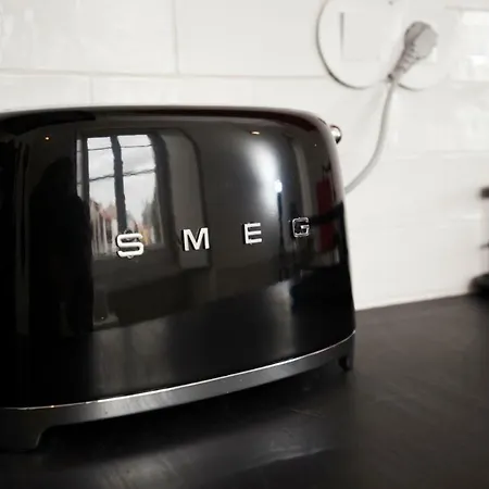 아파트 Get Lights And Books In A Flat