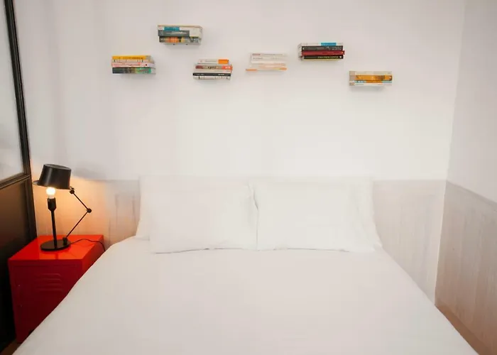 Get Lights And Books In A Flat